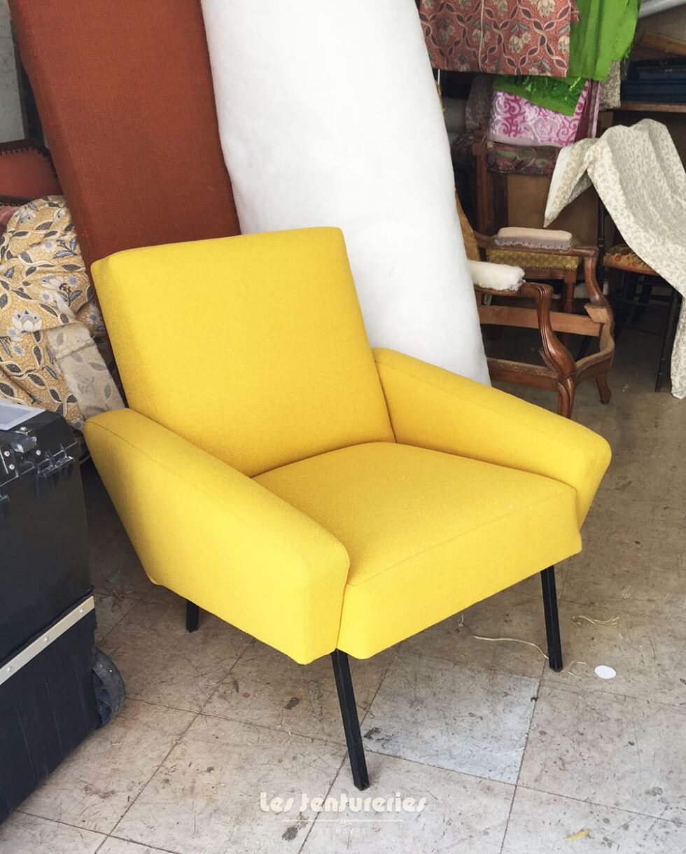 Fauteuil vintage tapissier